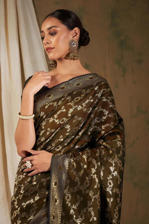 Brown_Art_Silk_Woven_Banarasi_Saree_With_Unstitched_Blouse_For_Women