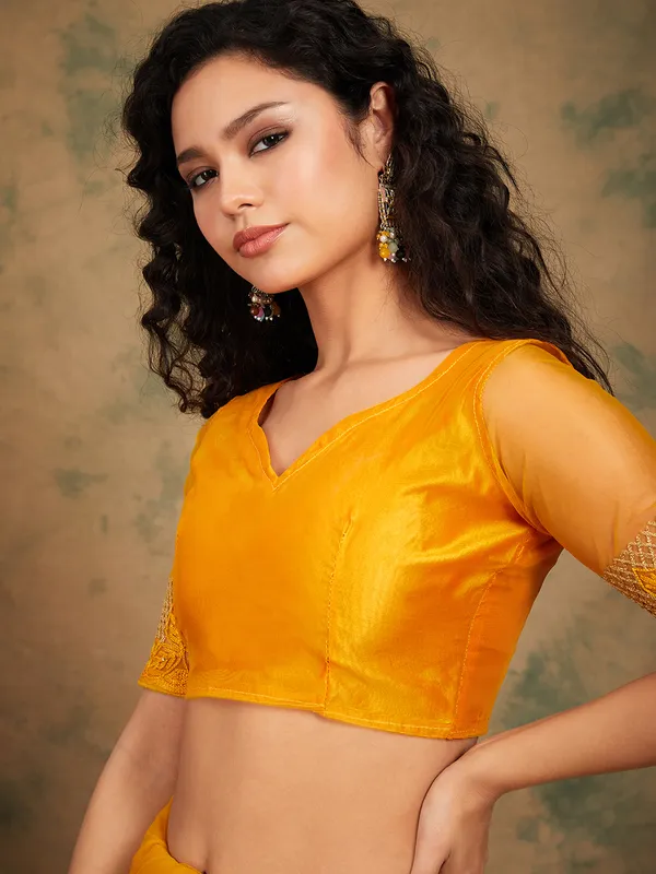 Yellow_Supernet_Embroidered_Banarasi_Saree_With_Unstitched_Blouse_For_Women