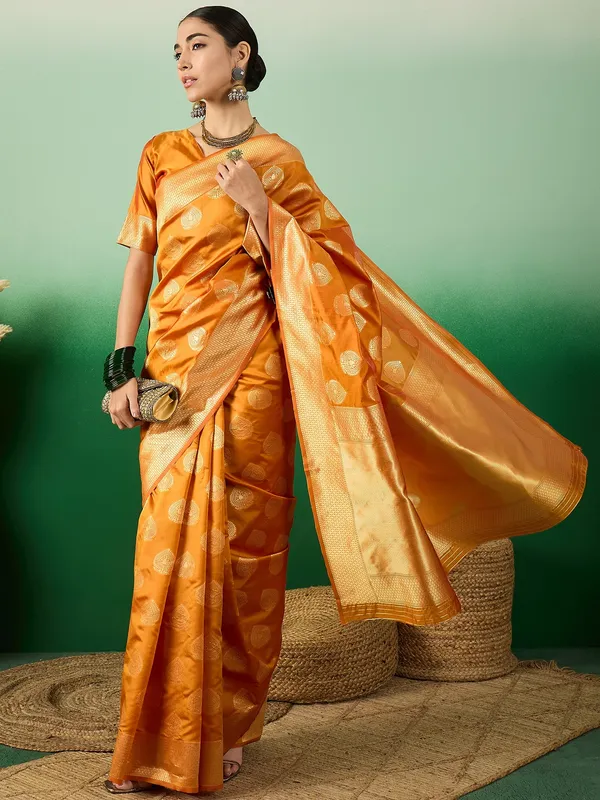 Orange_Art_Silk_Woven_Banarasi_Saree_With_Unstitched_Blouse_For_Women