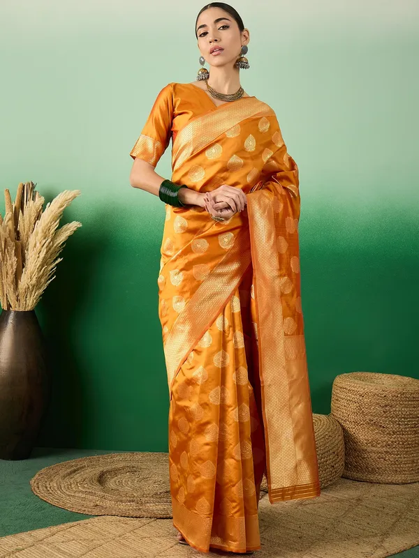 Orange_Art_Silk_Woven_Banarasi_Saree_With_Unstitched_Blouse_For_Women