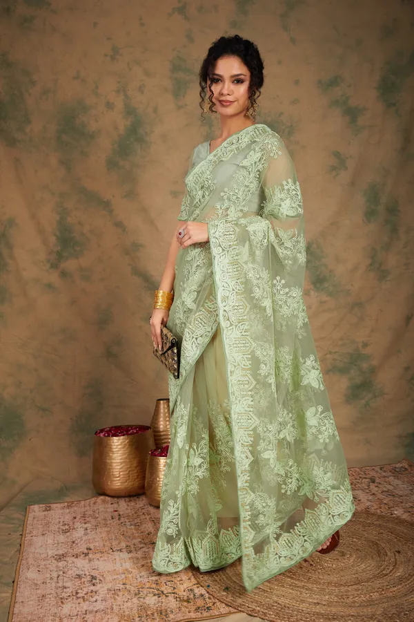 Green_Supernet_Embroidered_Banarasi_Saree_With_Unstitched_Blouse_For_Women