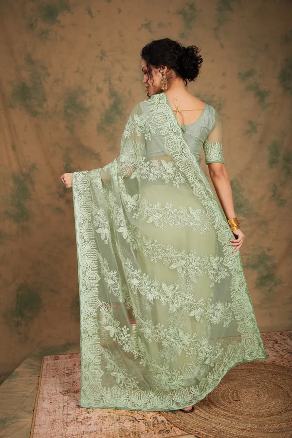 Green_Supernet_Embroidered_Banarasi_Saree_With_Unstitched_Blouse_For_Women