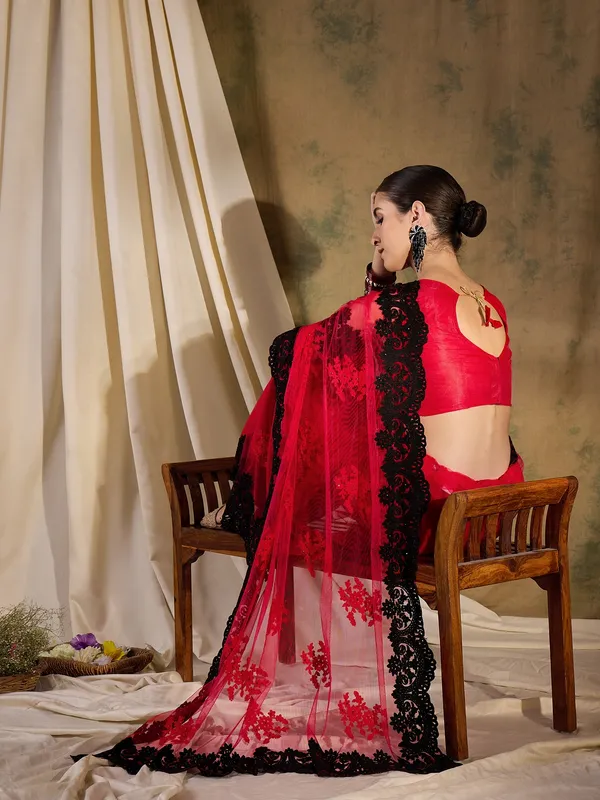 Red_Supernet_Embroidered_Banarasi_Saree_With_Unstitched_Blouse_For_Women