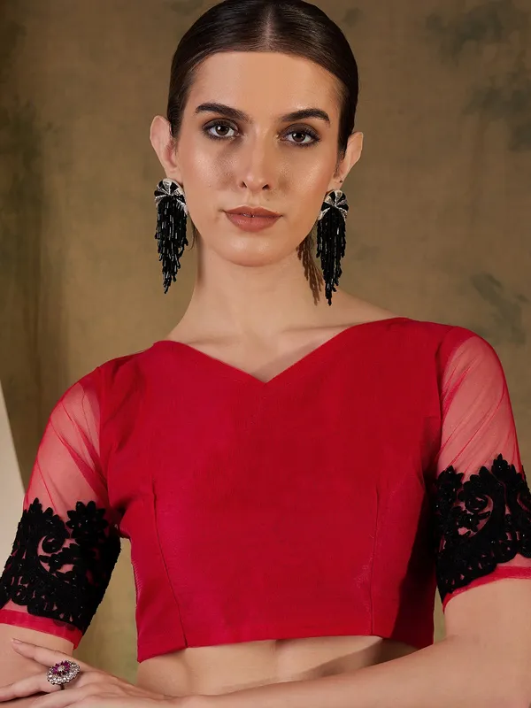 Red_Supernet_Embroidered_Banarasi_Saree_With_Unstitched_Blouse_For_Women