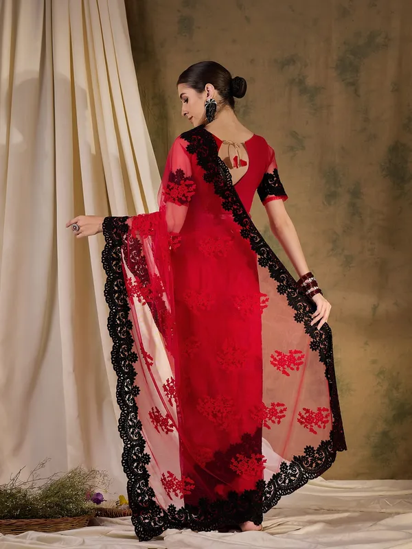 Red_Supernet_Embroidered_Banarasi_Saree_With_Unstitched_Blouse_For_Women