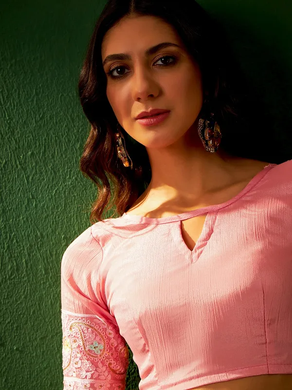 Pink_Cotton_Blend_Embroidered_Banarasi_Saree_With_Unstitched_Blouse_For_Women
