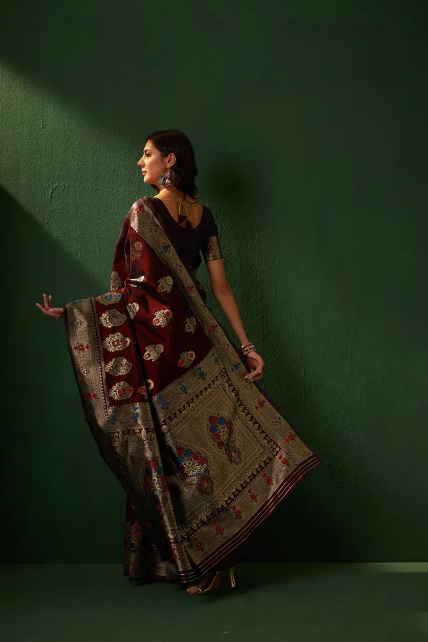 Maroon_Art_Silk_Woven_Banarasi_Saree_With_Unstitched_Blouse_For_Women