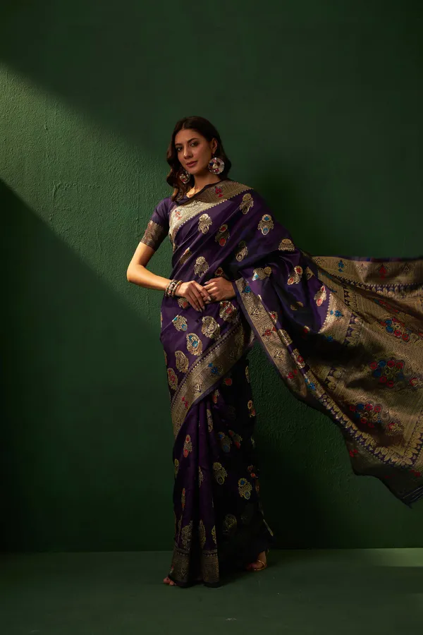 Purple_Art_Silk_Woven_Banarasi_Saree_With_Unstitched_Blouse_For_Women