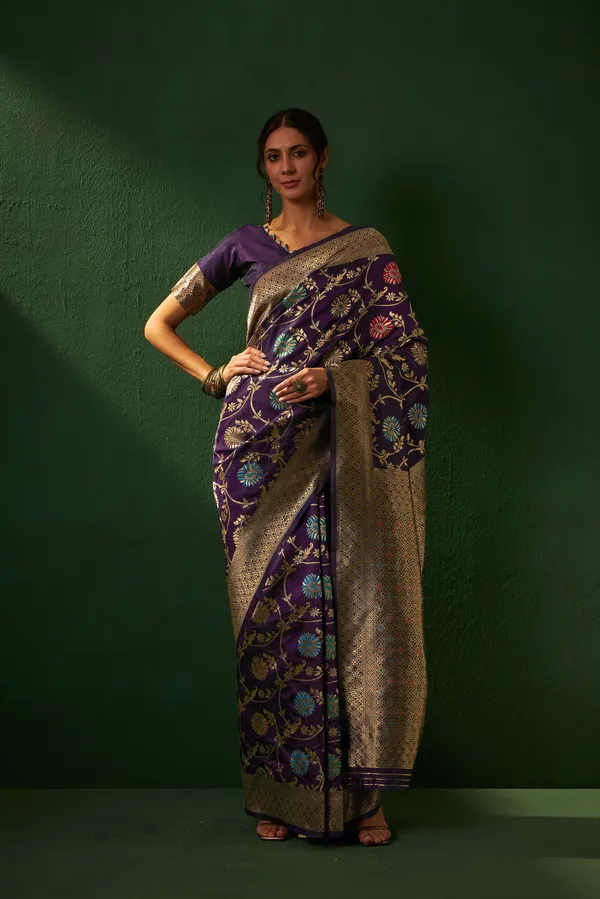 Maroon_Art_Silk_Woven_Banarasi_Saree_With_Unstitched_Blouse_For_Women