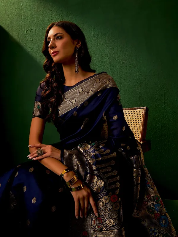 Dark_Blue_Art_Silk_Woven_Banarasi_Saree_With_Unstitched_Blouse_For_Women