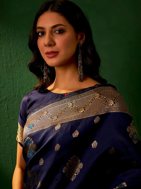Dark_Blue_Art_Silk_Woven_Banarasi_Saree_With_Unstitched_Blouse_For_Women