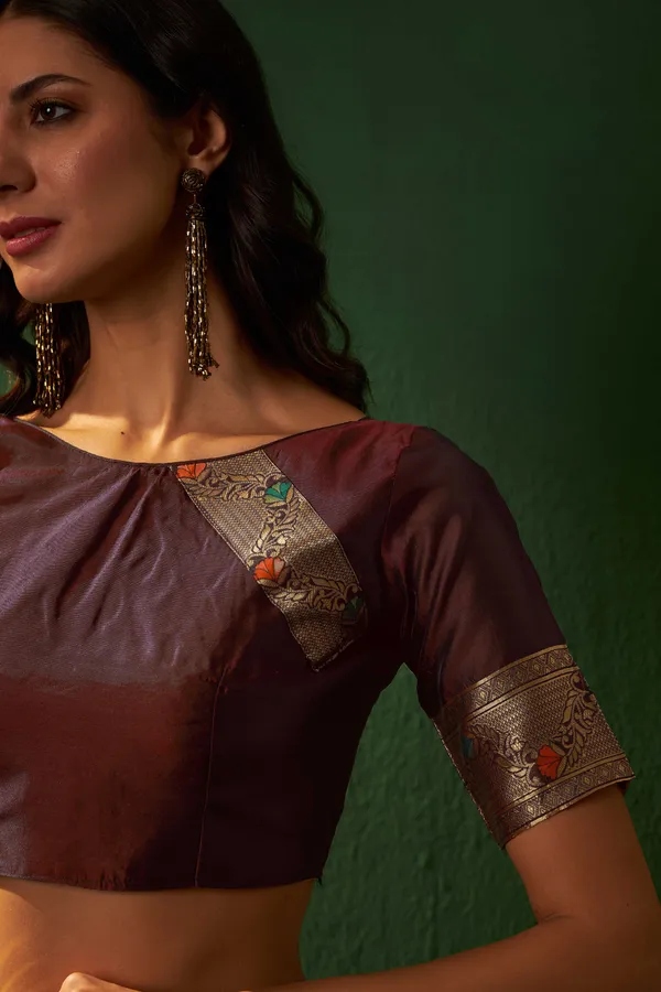 Maroon_Art_Silk_Woven_Banarasi_Saree_With_Unstitched_Blouse_For_Women