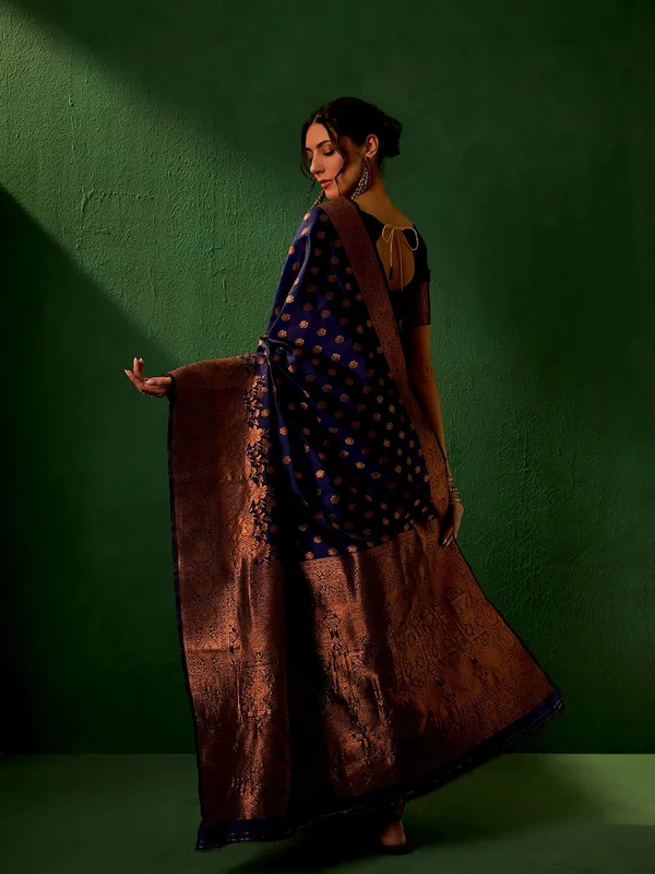 Dark_Blue_Art_Silk_Woven_Banarasi_Saree_With_Unstitched_Blouse_For_Women