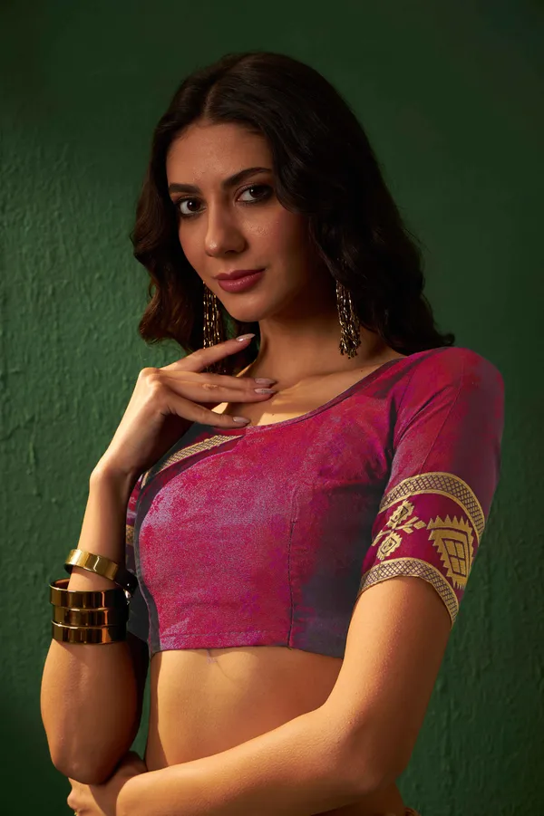 Brown_Art_Silk_Woven_Banarasi_Saree_With_Unstitched_Blouse_For_Women