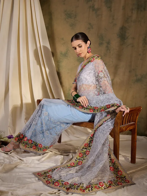 Grey_Supernet_Embroidered_Banarasi_Saree_With_Unstitched_Blouse_For_Women