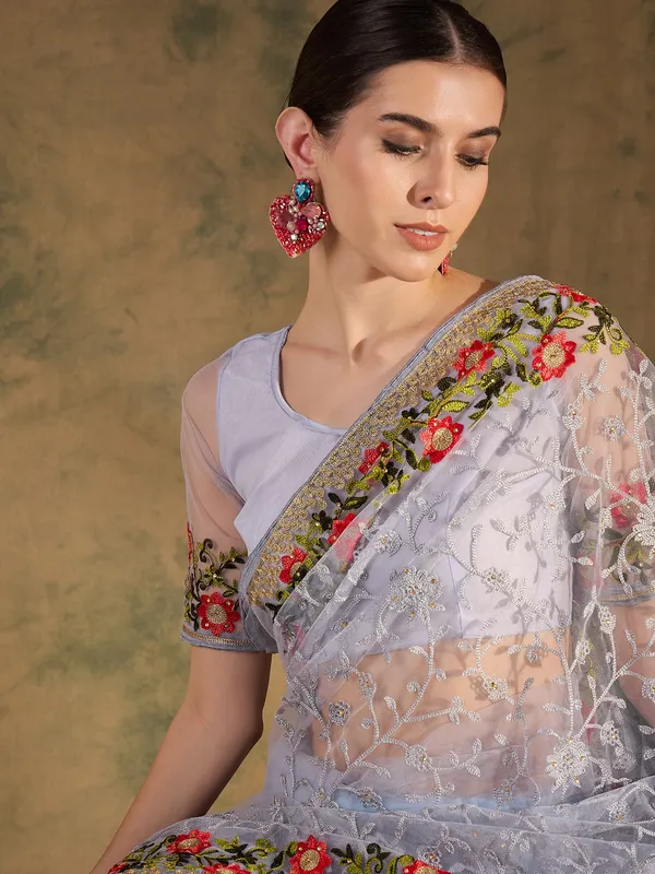 Grey_Supernet_Embroidered_Banarasi_Saree_With_Unstitched_Blouse_For_Women