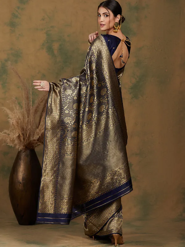 Dark_Blue_Art_Silk_Woven_Banarasi_Saree_With_Unstitched_Blouse_For_Women