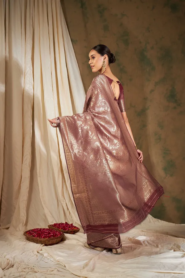 Maroon_Art_Silk_Woven_Banarasi_Saree_With_Unstitched_Blouse_For_Women