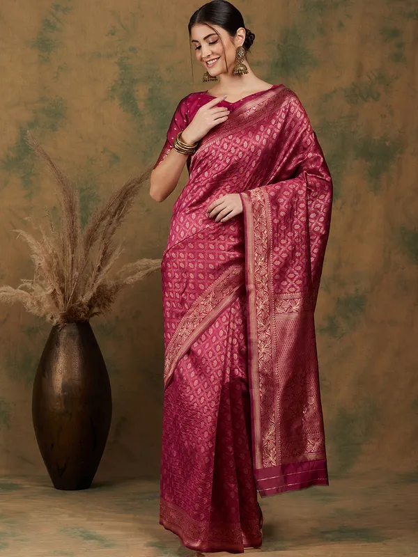 Pink_Art_Silk_Woven_Banarasi_Saree_With_Unstitched_Blouse_For_Women