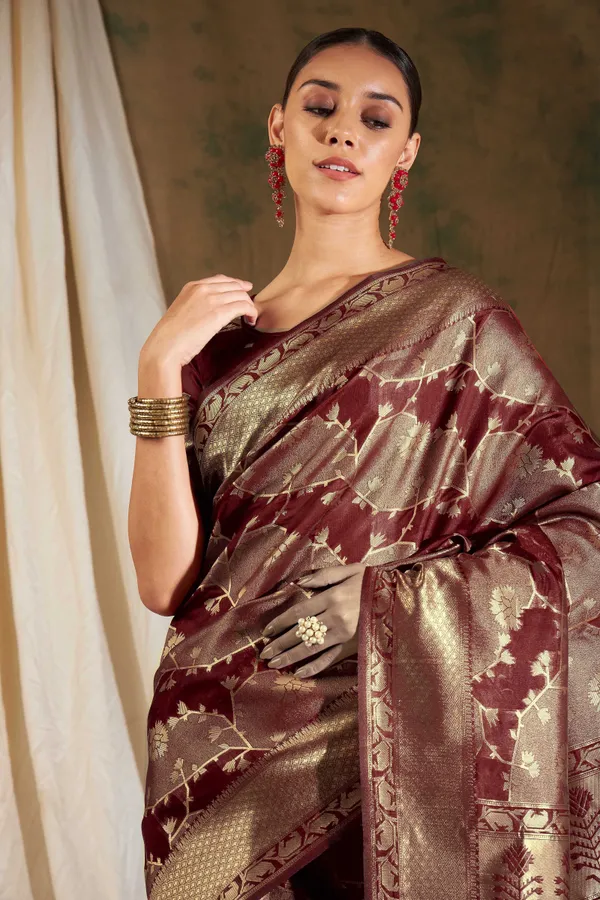 Maroon_Art_Silk_Woven_Banarasi_Saree_With_Unstitched_Blouse_For_Women