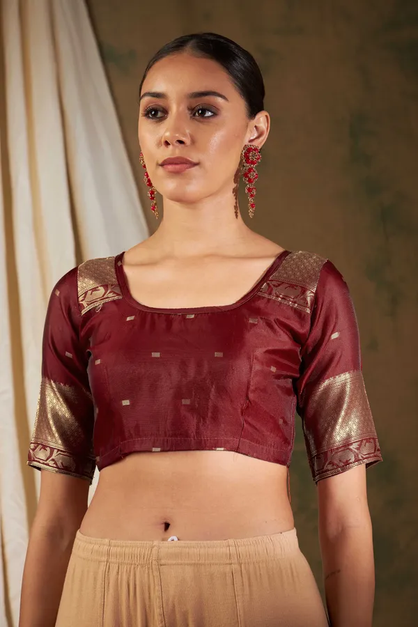 Maroon_Art_Silk_Woven_Banarasi_Saree_With_Unstitched_Blouse_For_Women