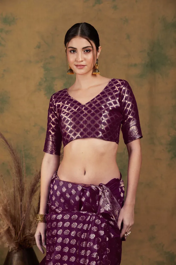 Purple_Silk_Blend_Woven_Banarasi_Saree_With_Unstitched_Blouse_For_Women