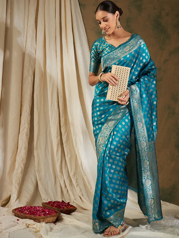 Blue_Silk_Blend_Woven_Banarasi_Saree_With_Unstitched_Blouse_For_Women