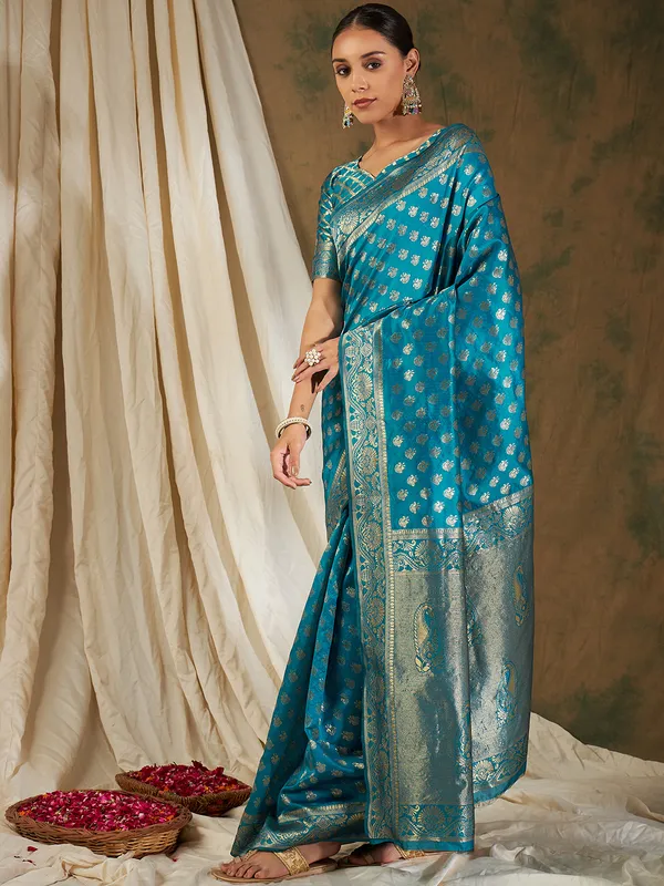Blue_Silk_Blend_Woven_Banarasi_Saree_With_Unstitched_Blouse_For_Women