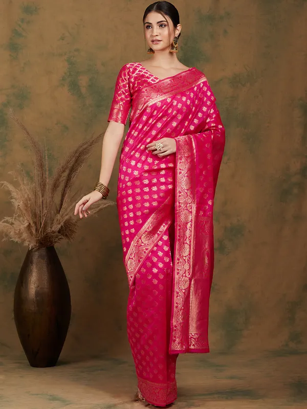 Pink_Silk_Blend_Woven_Banarasi_Saree_With_Unstitched_Blouse_For_Women
