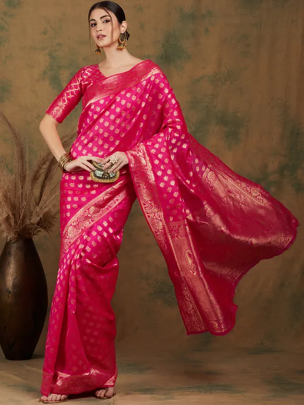Pink_Silk_Blend_Woven_Banarasi_Saree_With_Unstitched_Blouse_For_Women