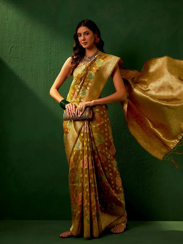 Brown_Organza_Woven_Banarasi_Saree_With_Unstitched_Blouse_For_Women