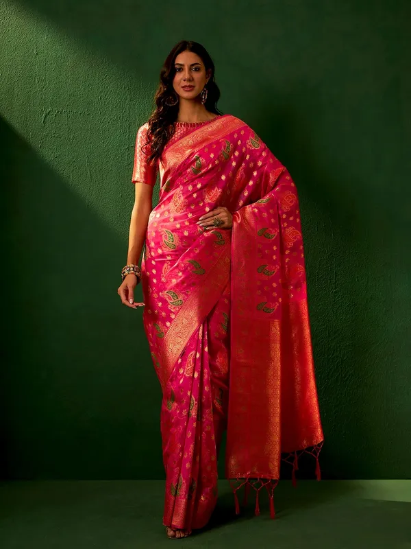 Pink_Organza_Woven_Banarasi_Saree_With_Unstitched_Blouse_For_Women