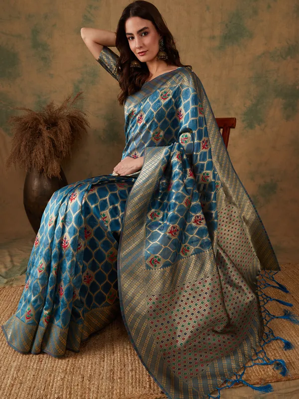 Blue_Organza_Woven_Banarasi_Saree_With_Unstitched_Blouse_For_Women