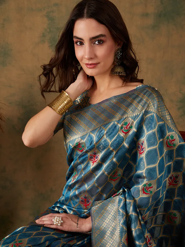 Blue_Organza_Woven_Banarasi_Saree_With_Unstitched_Blouse_For_Women