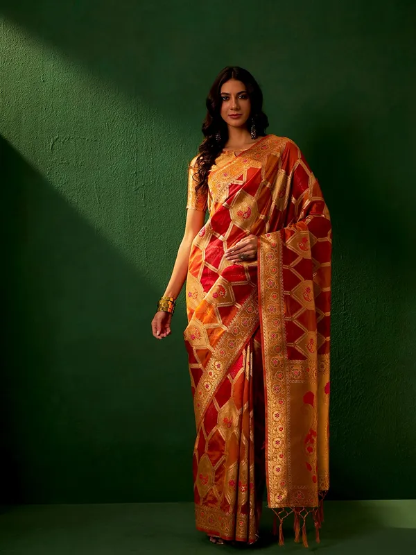 Multicolor_Organza_Woven_Banarasi_Saree_With_Unstitched_Blouse_For_Women