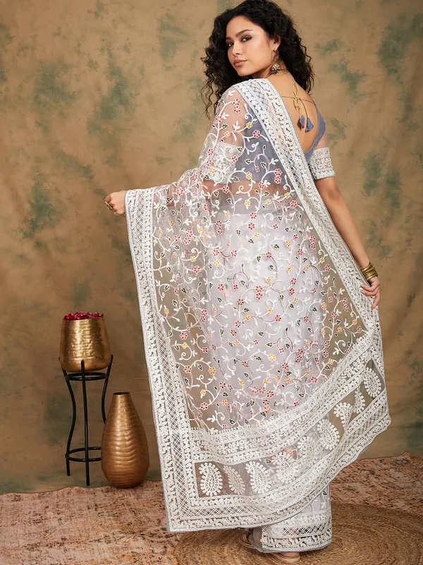 Grey_Supernet_Embroidered_Banarasi_Saree_With_Unstitched_Blouse_For_Women