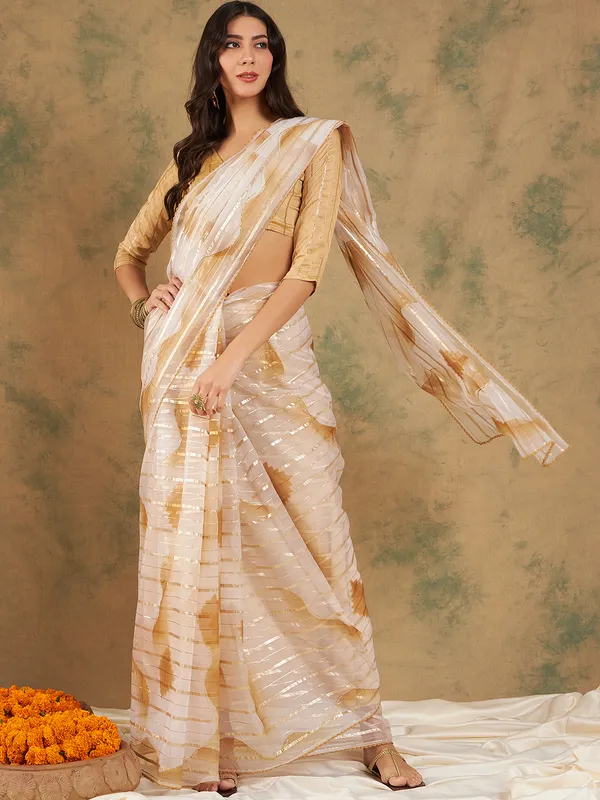 Beige_Organza_Woven_Banarasi_Saree_With_Unstitched_Blouse_For_Women
