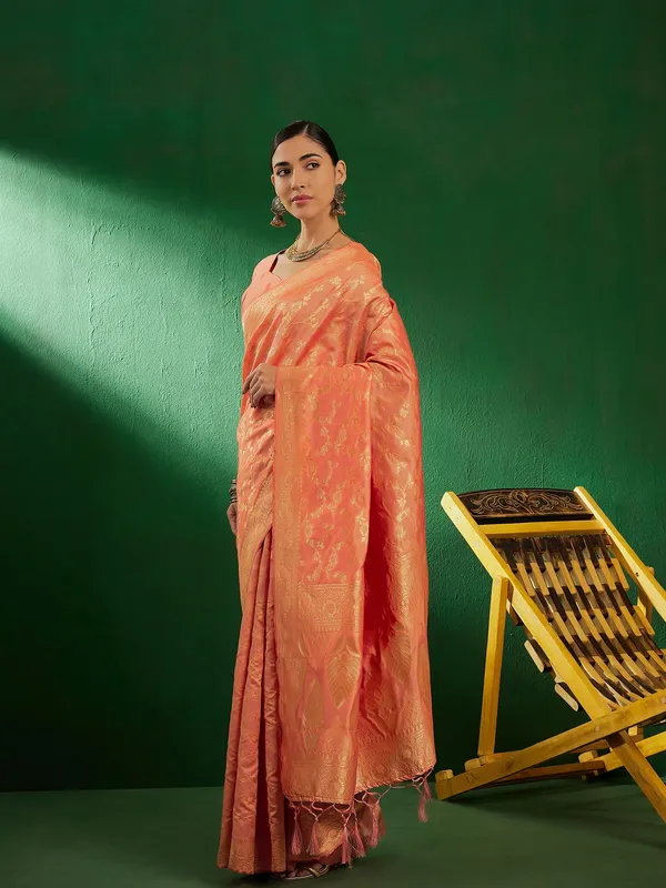 Brown_Art_Silk_Woven_Banarasi_Saree_With_Unstitched_Blouse_For_Women