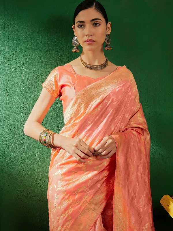 Brown_Art_Silk_Woven_Banarasi_Saree_With_Unstitched_Blouse_For_Women