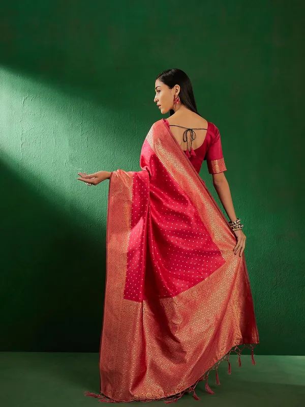 Pink_Art_Silk_Woven_Banarasi_Saree_With_Unstitched_Blouse_For_Women