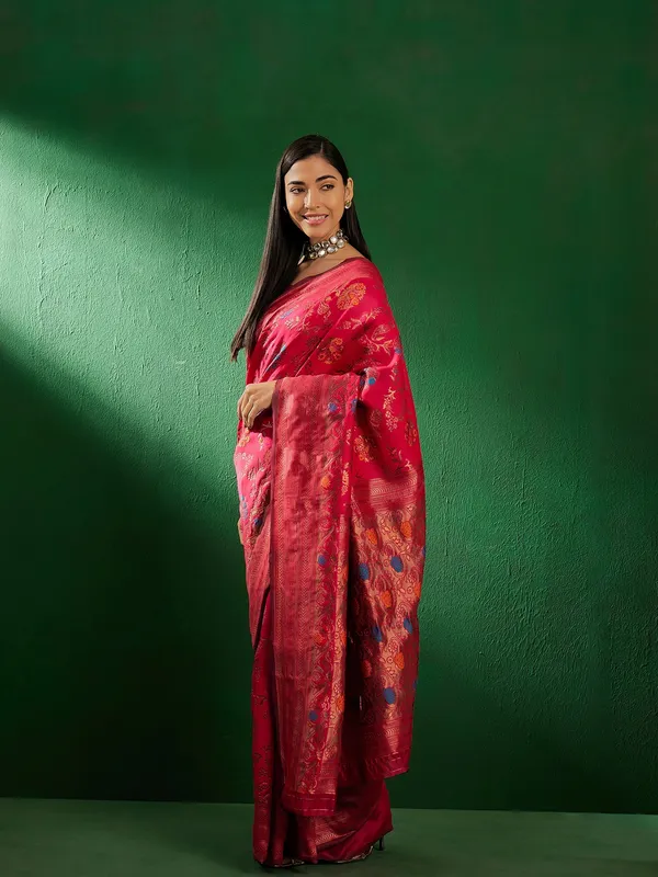 Pink_Art_Silk_Woven_Banarasi_Saree_With_Unstitched_Blouse_For_Women