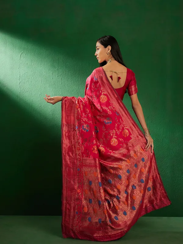 Pink_Art_Silk_Woven_Banarasi_Saree_With_Unstitched_Blouse_For_Women