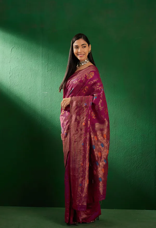 Maroon_Art_Silk_Woven_Banarasi_Saree_With_Unstitched_Blouse_For_Women