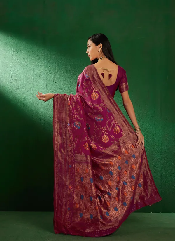 Maroon_Art_Silk_Woven_Banarasi_Saree_With_Unstitched_Blouse_For_Women