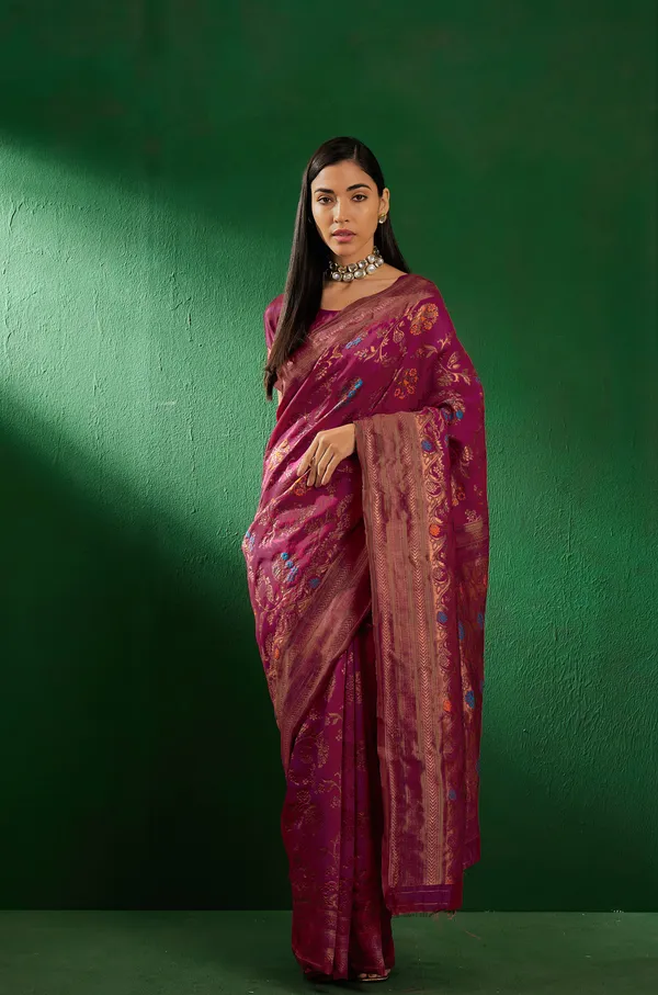 Maroon_Art_Silk_Woven_Banarasi_Saree_With_Unstitched_Blouse_For_Women