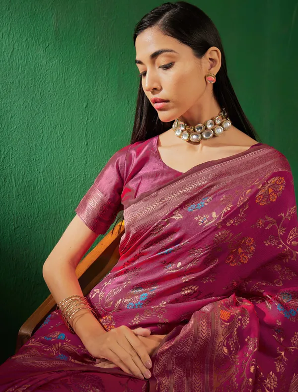 Maroon_Art_Silk_Woven_Banarasi_Saree_With_Unstitched_Blouse_For_Women