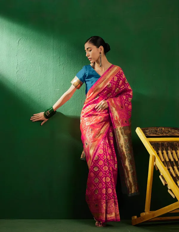 Pink_Art_Silk_Woven_Banarasi_Saree_With_Unstitched_Blouse_For_Women