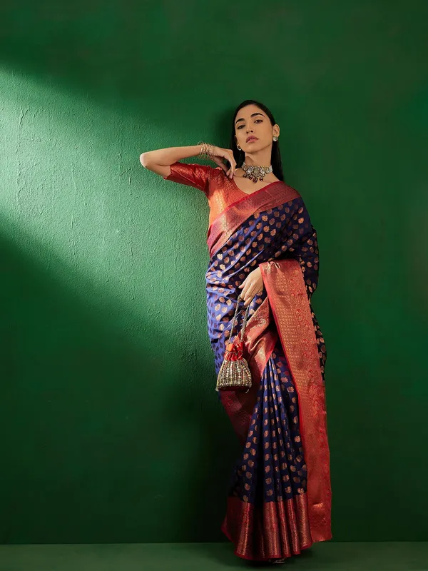 Dark_Blue_Art_Silk_Woven_Banarasi_Saree_With_Unstitched_Blouse_For_Women