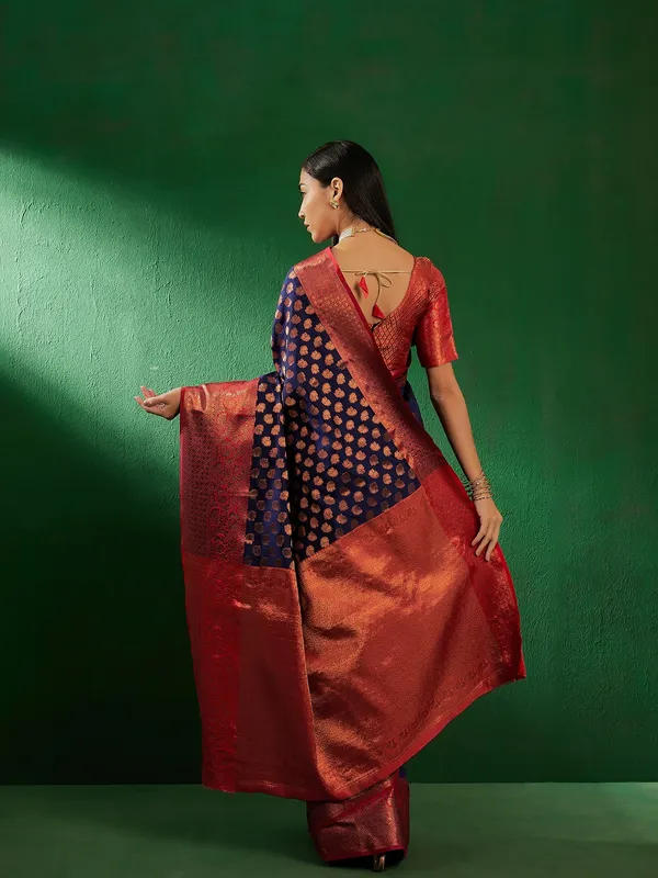 Dark_Blue_Art_Silk_Woven_Banarasi_Saree_With_Unstitched_Blouse_For_Women