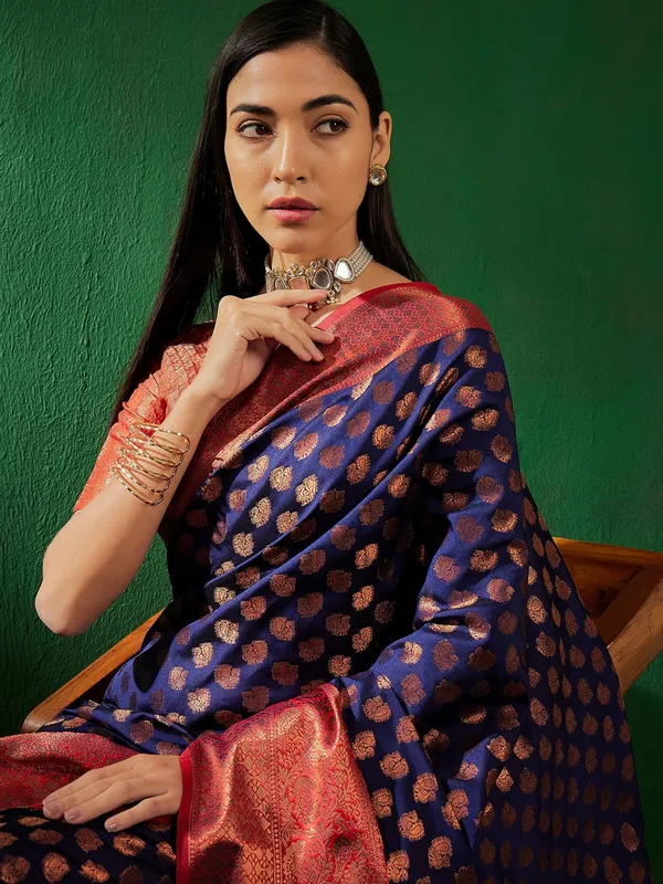 Dark_Blue_Art_Silk_Woven_Banarasi_Saree_With_Unstitched_Blouse_For_Women
